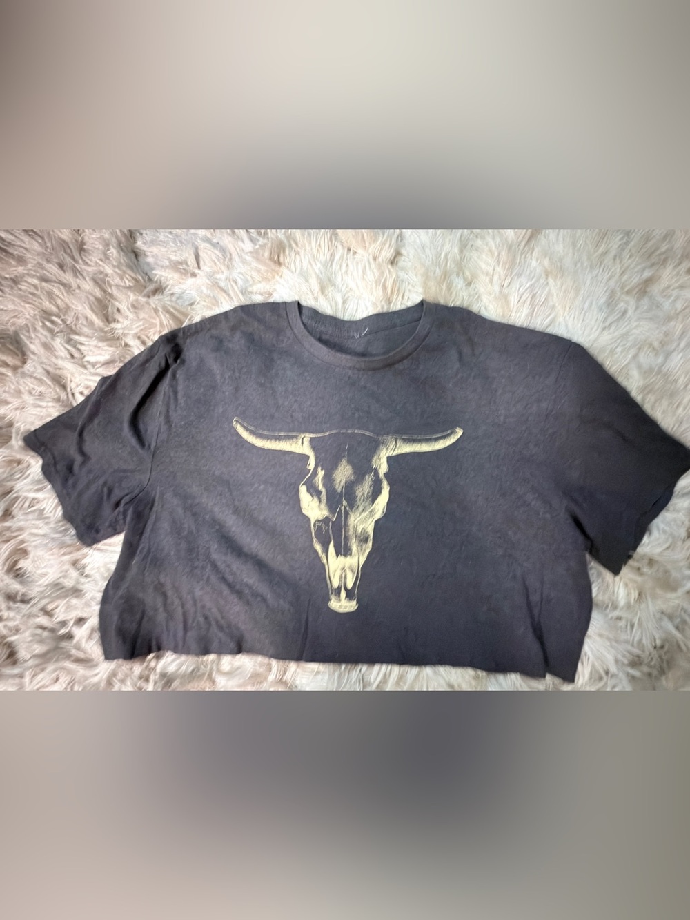 Cropped Black Graphic Tee with Gold Longhorn Skull